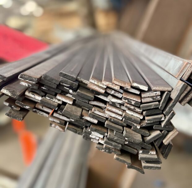 20mm x 5mm flat mild steel – easy-to-cut bar for engineering, welding, and DIY projects