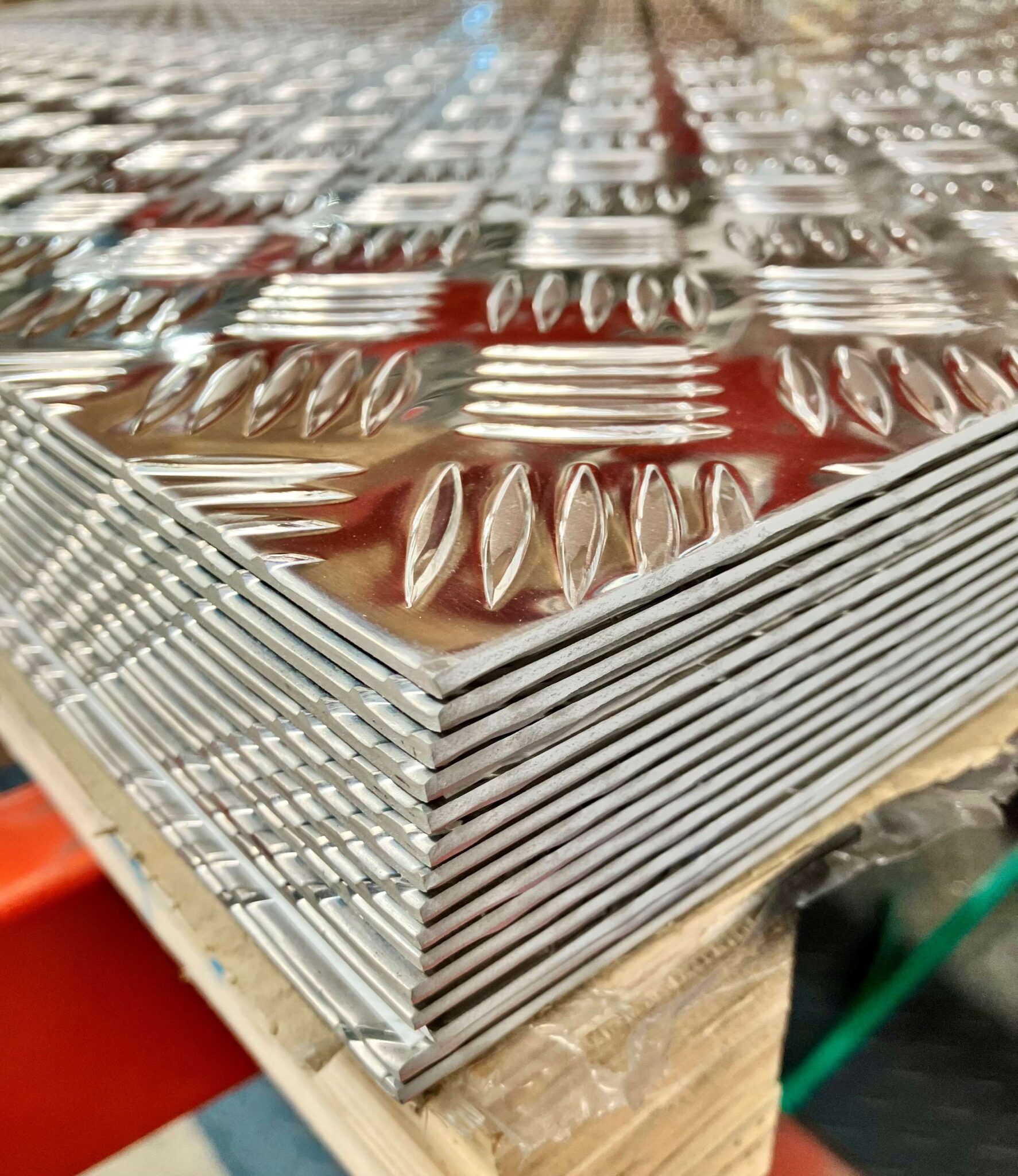 Aluminium Checker Plate โ 2400 x 1200 x 1.6mm