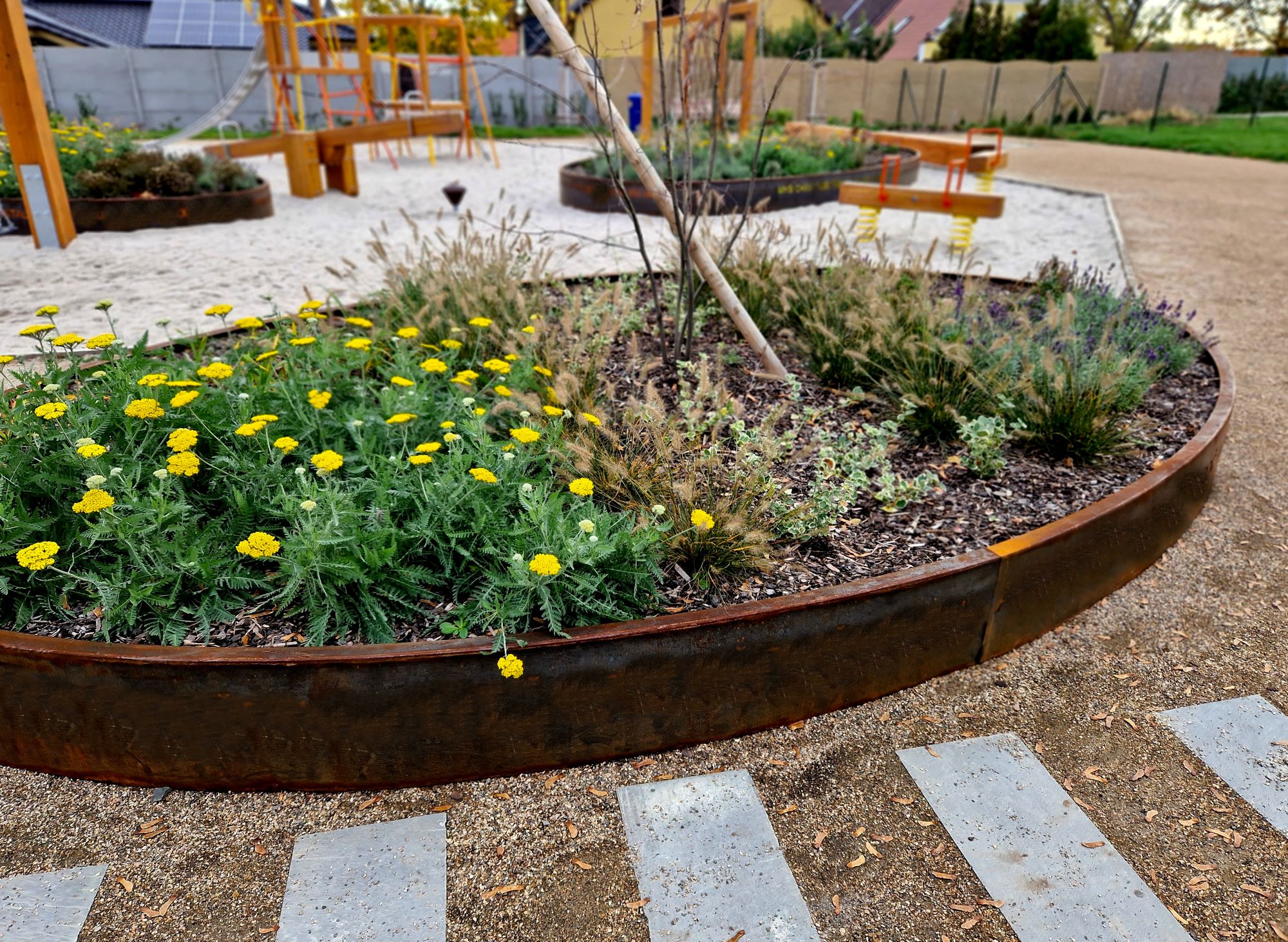 100 x 6mm Corten Steel Garden Edge